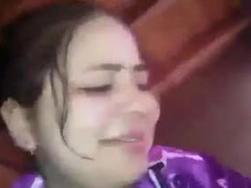 Married wife gives oral and engages in intercourse with desi man