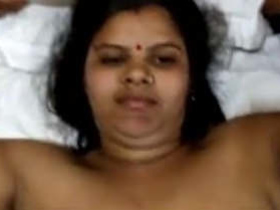 Indian wife engages in sexual activity