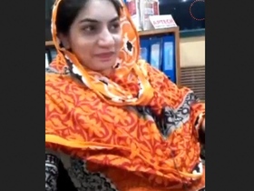 Secret rendezvous with sultry office lady at workplace