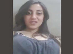 Desi single girl signs up for a boyfriend on a dating app