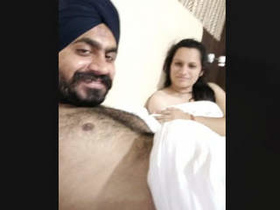 Punjabi couple's hotel room antics with audio