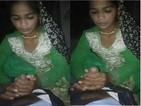 Desi Bhabha's oral skills in exclusive video