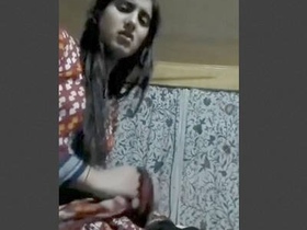 Kashmiri girlfriend flaunts her breasts on video chat