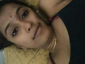 Indian beauty reveals her breasts