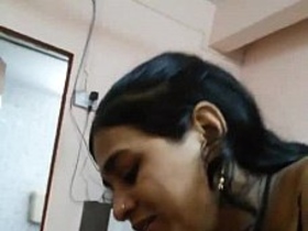 Indian couple indulges in hotel room sex in Delhi