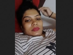 Bhabi with big boobs gets naughty in this Indian porn video