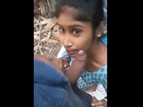 Indian sex worker from Bangladesh gets outdoor fucking