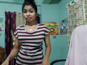 Watch Sapna's hot nude stripchat and see her hot butts in action