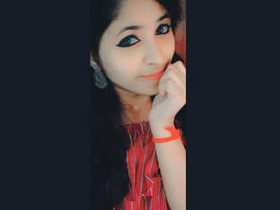 Desi goddess showcases her cleavage and achieves climax through self-pleasure