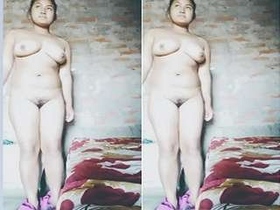 Watch a naked girl from Assam show off her body