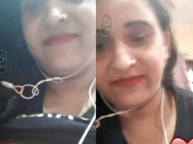 Bhabhi flaunts her assets on video call