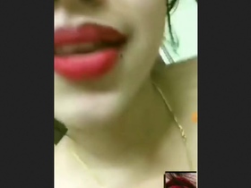 Watch Sarah pleasure a bigot in real time