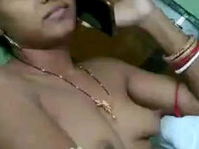 Desi bhabi from Odisha gives oral pleasure and rides her partner