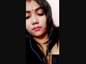Hot Bhabhi flaunts her breasts and pussy on social media