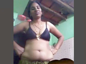 Indian aunt reveals herself over video chat