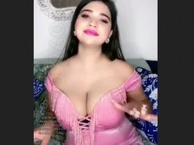 Famous Insta model Subhi Katiyar flaunts her deep neck in a premium video