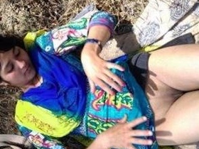 Desi girl in Kashmir goes nude in outdoor photo shoot