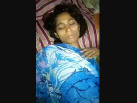 Married Indian women have passionate threesome with men