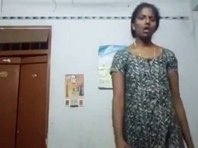 Tamil auntie's sensual solo performance in a video