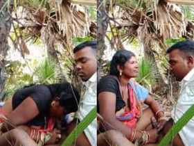 Bhabhi from the village gets wild in the outdoors