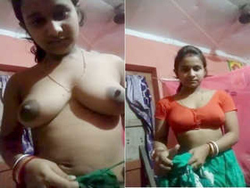 Indian beauty Boudi strips down to sari in exclusive nude video