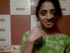 Bangladeshi girl takes nude selfies in solo video