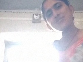 Watch as Annie seductively strips down to nothing in a steamy solo video