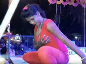 Seductive performance to a steamy Bengali track