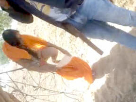 Desi couple enjoys outdoor sex in public