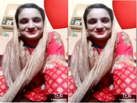 Bhabhi's seductive display of her breasts and vagina in part 3