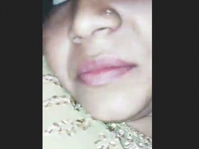 Lover pleasures bhabi with oral sex