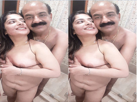 Indian beauty and her boss in a steamy encounter Part 1