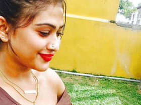 Indian girl indulges in passionate kissing with unknown partner in hotel room