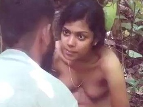 Desi sex video with real Indian couple in the jungle