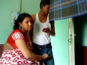 Desi couple gets caught and enjoys being filmed in HD
