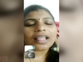 Tamil wife's phone sex chat with boyfriend in a steamy scene
