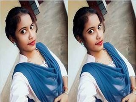 Bhabhi from Odisha flaunts her body in exclusive video
