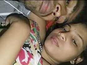 Small-boobed Indian lover gets her mouth and boobs sucked