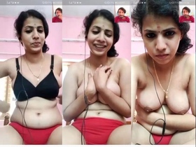 Naughty Mallu bhabhi flaunts her big boobs in video chat