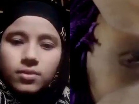 Muslim wife gets naughty on webcam in desi chut video