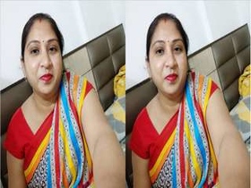 Famous Desi Bhabhi's exclusive video of getting fucked hard