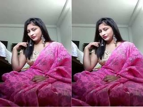 Indian girl with super hot stare flaunts her body in video call