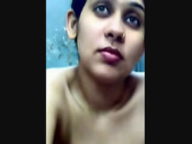 Desi aunty gets naked and has sex with her hairy pussy