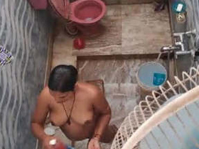 Secretly recorded video of Indian sister bathing