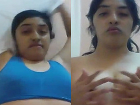 Indian bhbabhi flaunts her natural body and hairy pussy in the shower