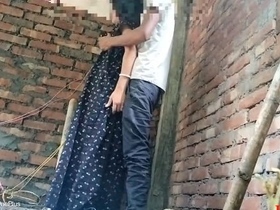 Steamy video of a dark-clad Indian wife in action