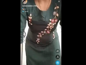 Sweety Sha's latest video featuring tango dancing