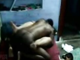 Naked figure of a big ass girl in home movie