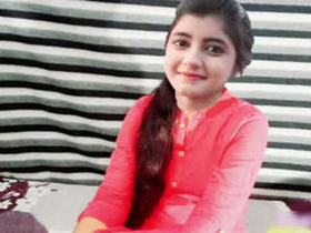 Cute Indian wife Malarvili gets pleasured by her boyfriend
