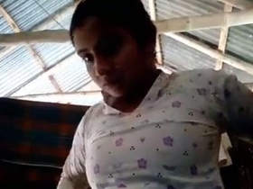 Watch a naked Indian man from the countryside in solo video